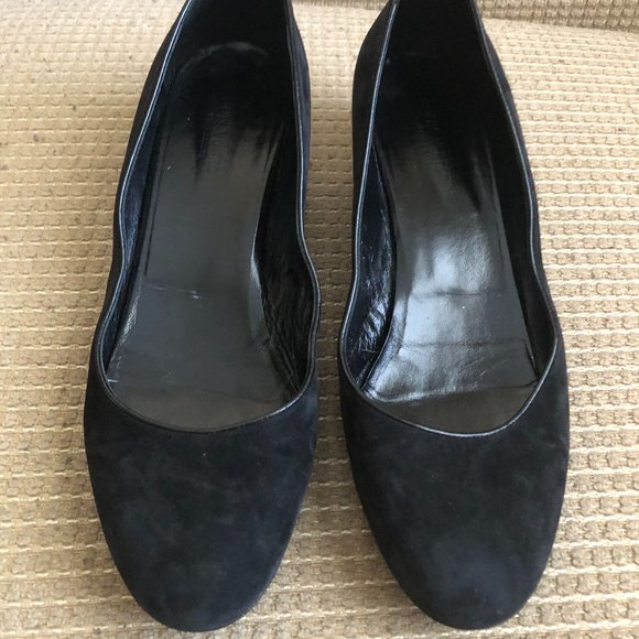 Louis Vuitton Uniformes Black Suede Revival Round - Picture 1 of 14